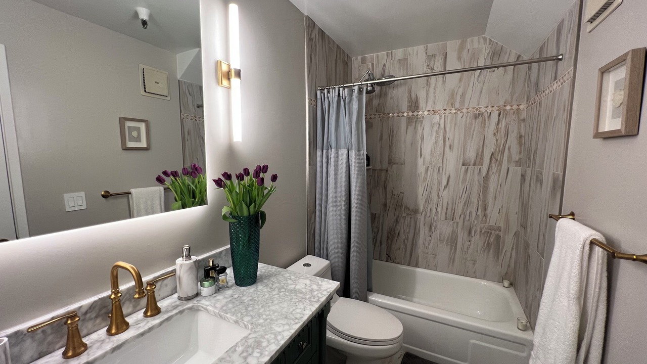 Photo of Bathroom in Eureka Valley