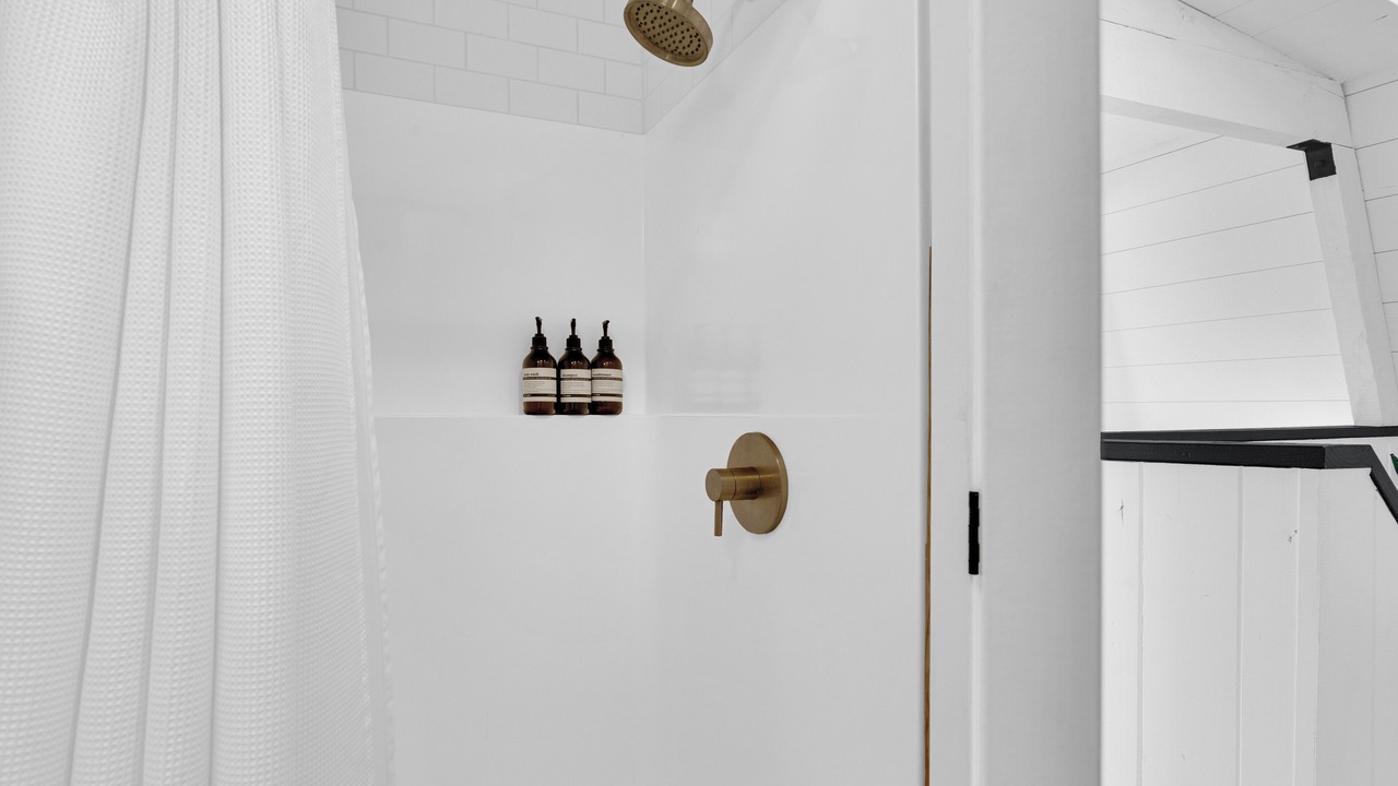 Photo of Bathroom in Oak Shores