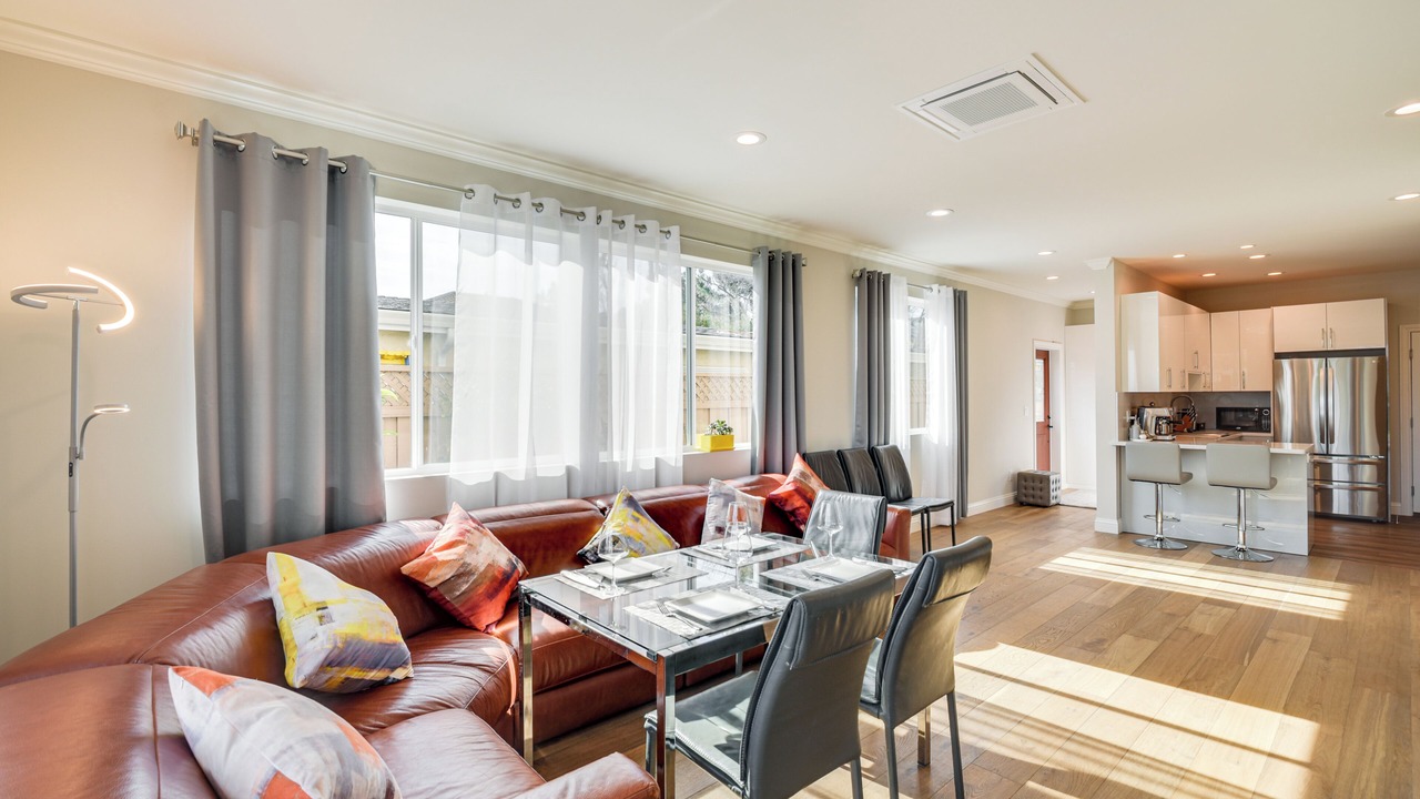 Photo of Livingroom in Cambrian