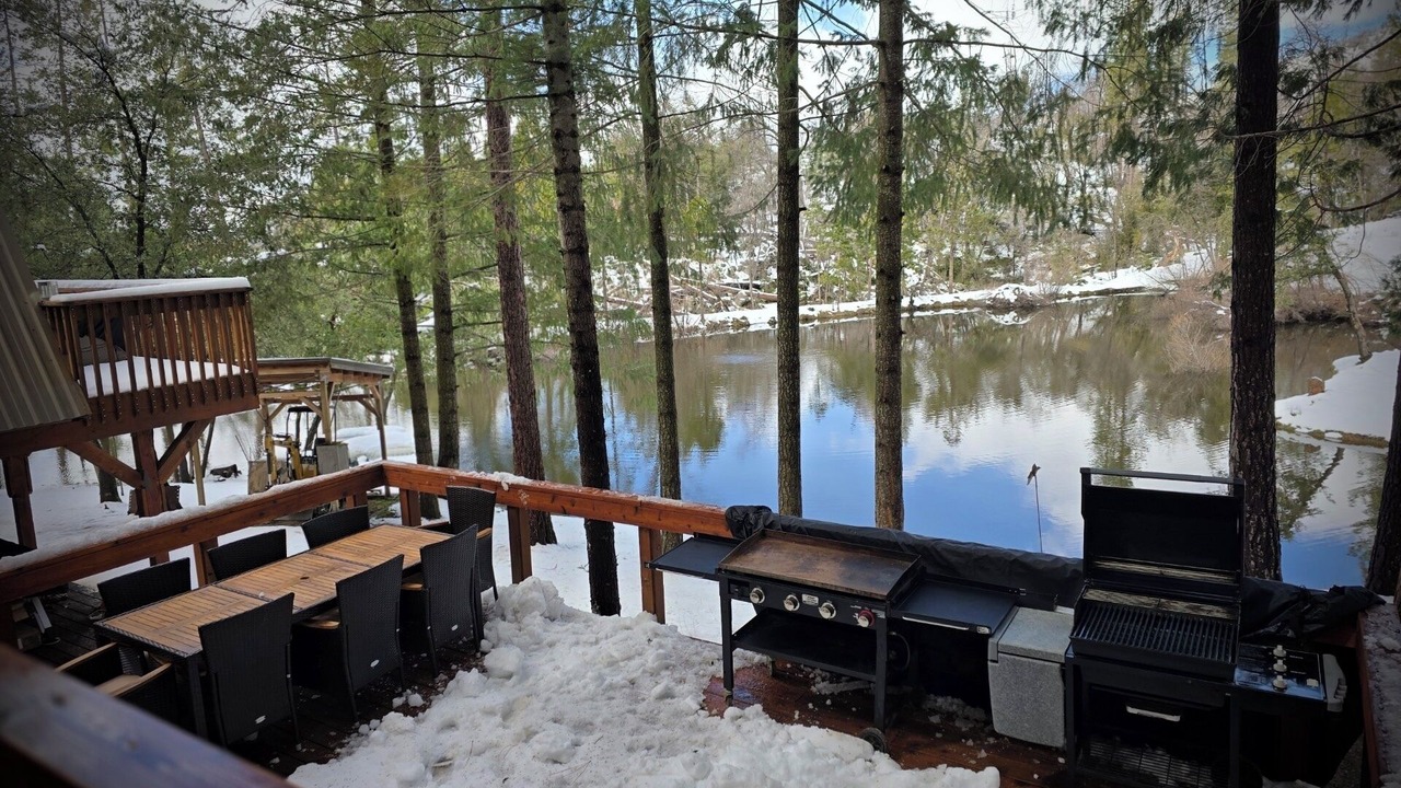 Photo of Outdoor in Auberry