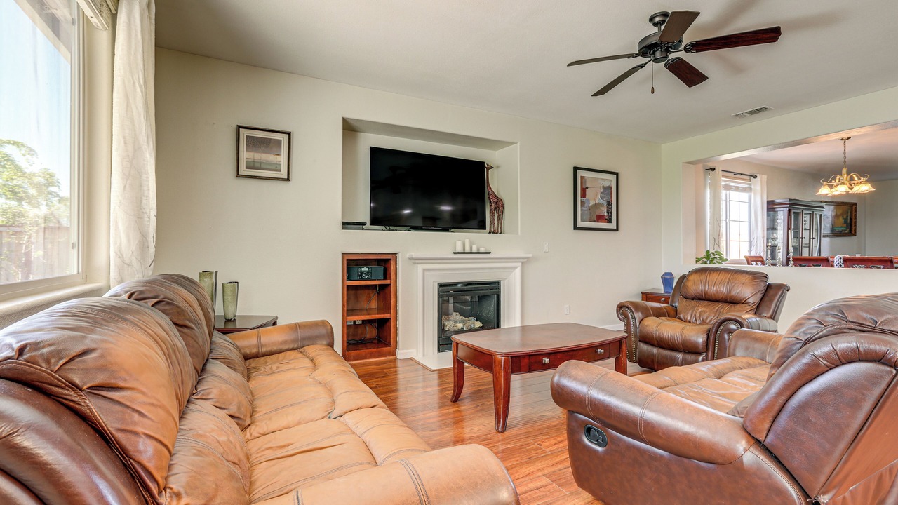 Photo of Livingroom in Roseville