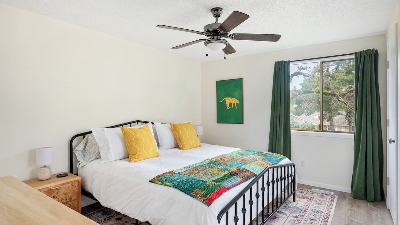 Photo of Bedroom in Oak Hills