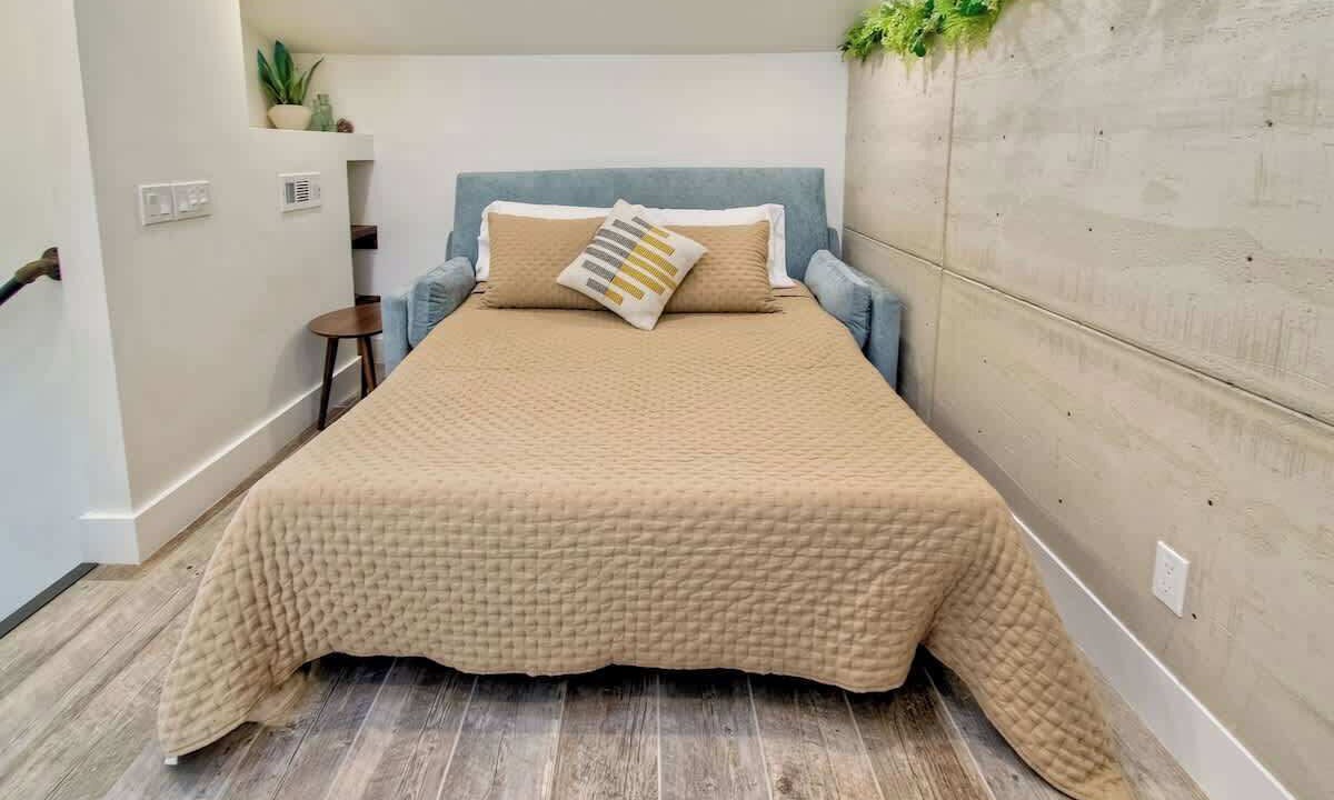 Photo of Bedroom in Leucadia