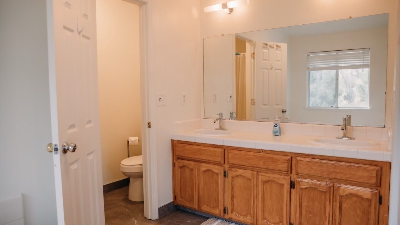 Photo of Bathroom in Mariposa