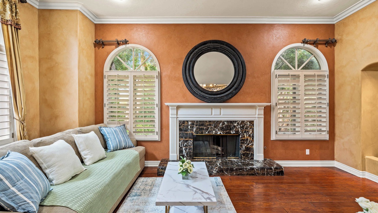 Photo of Livingroom in Coto de Caza