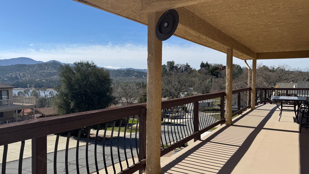 Photo of Outdoor in Oak Shores
