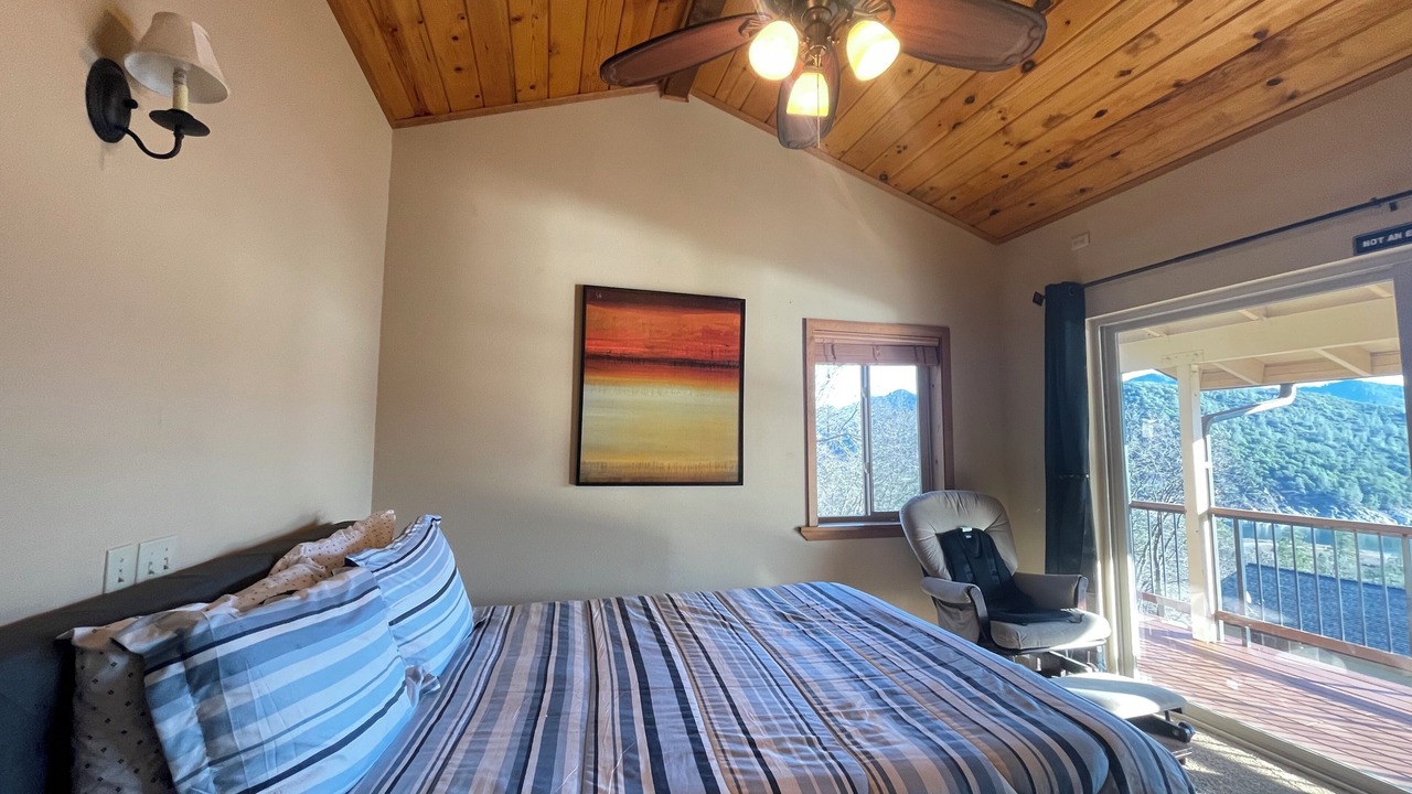 Photo of Bedroom in Lakehead