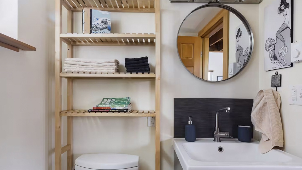 Photo of Bathroom in Mississippi District