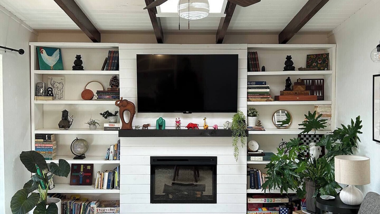 Photo of Livingroom in Davis