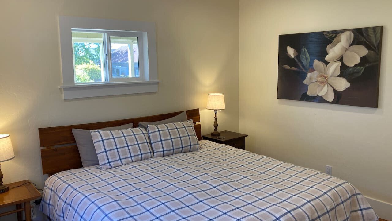 Photo of Bedroom in Eureka