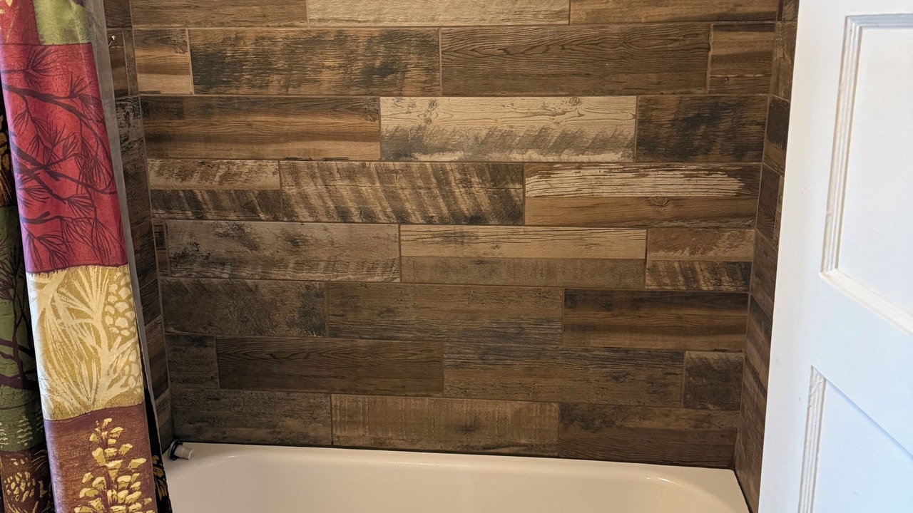Photo of Bathroom in Calpine
