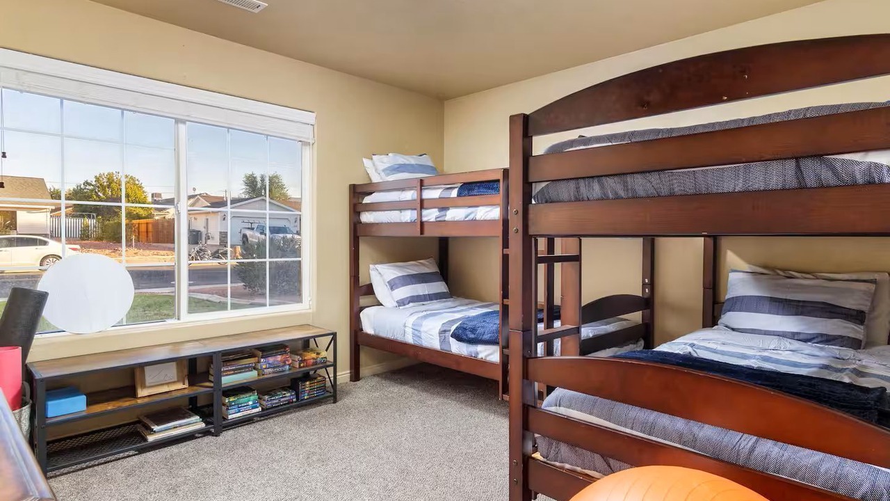 Photo of Bedroom in La Verkin