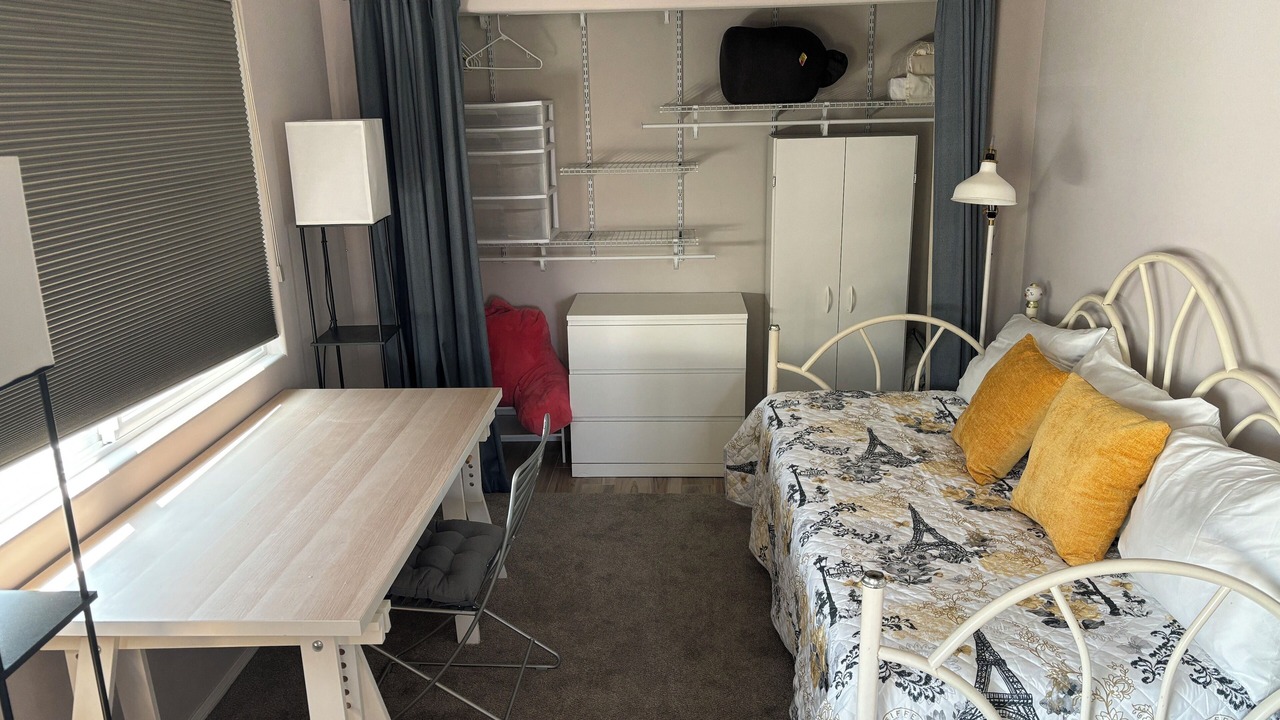Photo of Bedroom in Golden Hill
