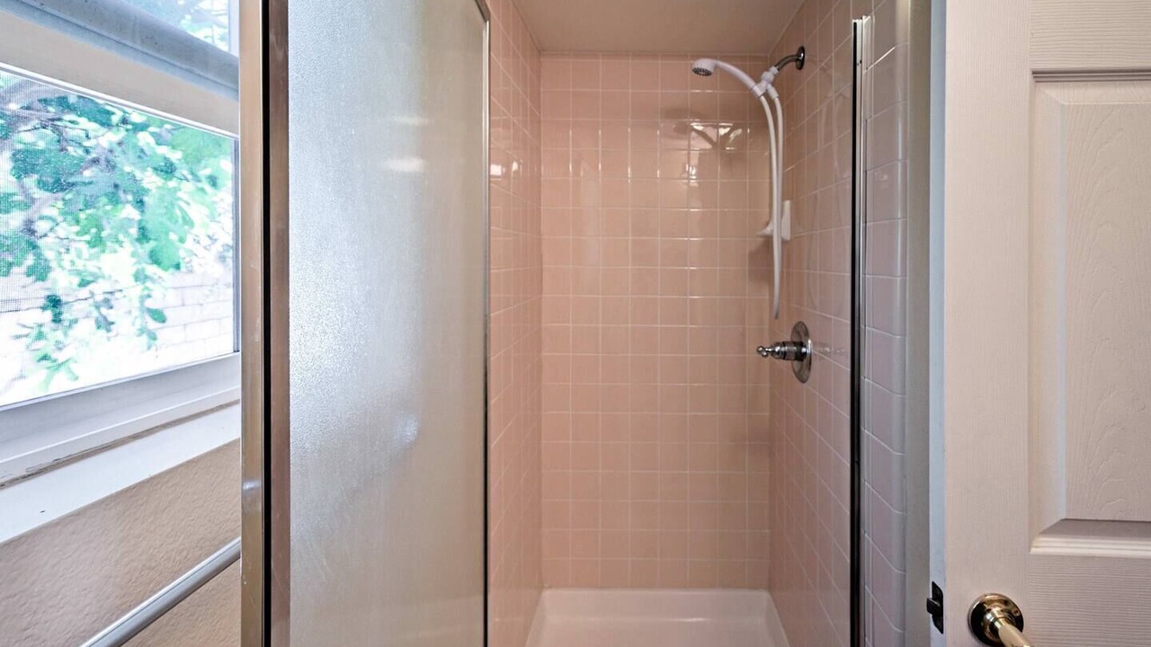 Photo of Bathroom in Ocean View Hills