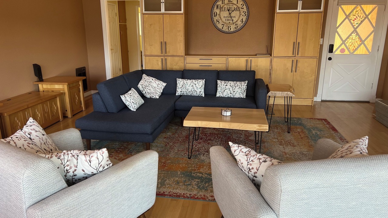 Photo of Livingroom in Clearlake