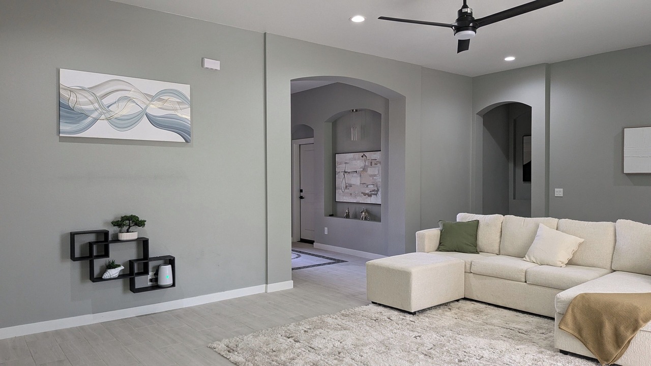 Photo of Livingroom in Rovey Farm Estates