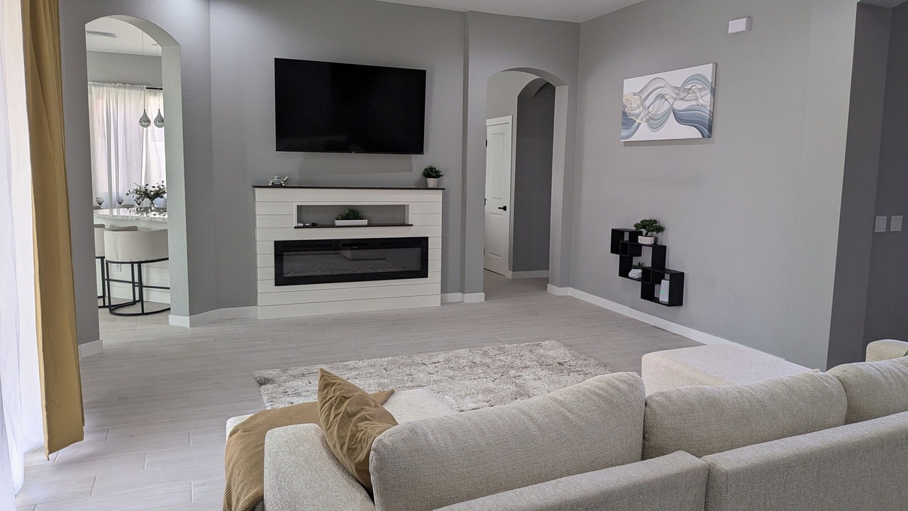 Photo of Livingroom in Rovey Farm Estates