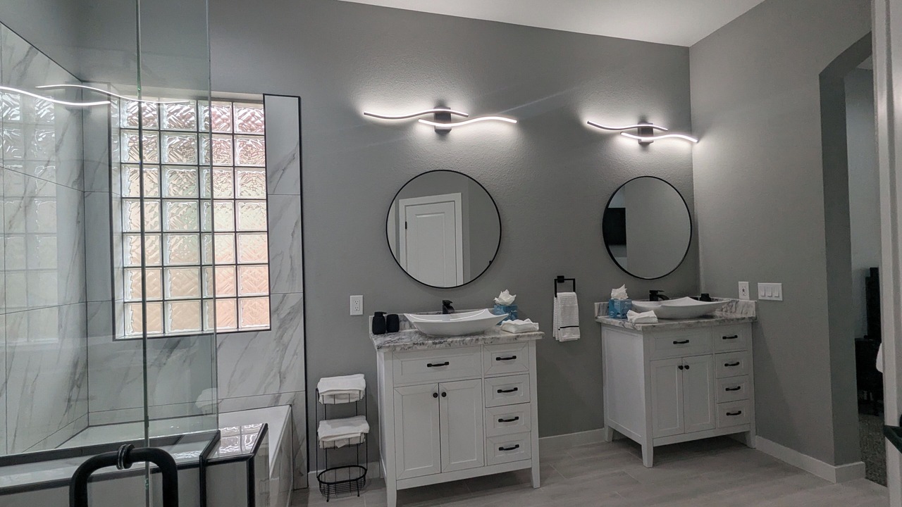 Photo of Bathroom in Rovey Farm Estates