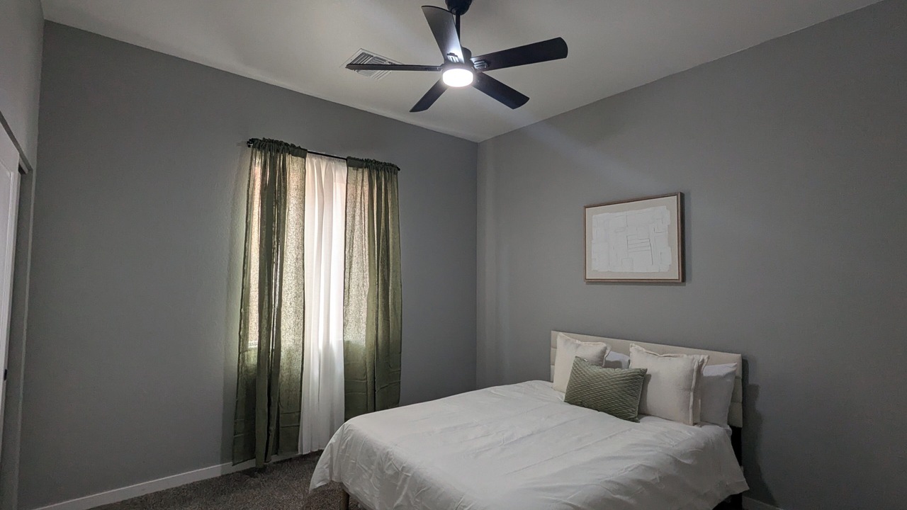 Photo of Bedroom in Rovey Farm Estates