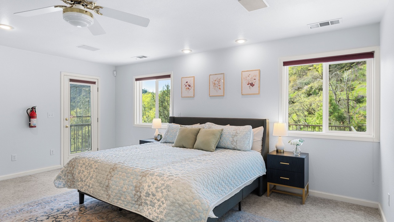 Photo of Bedroom in Lakehead