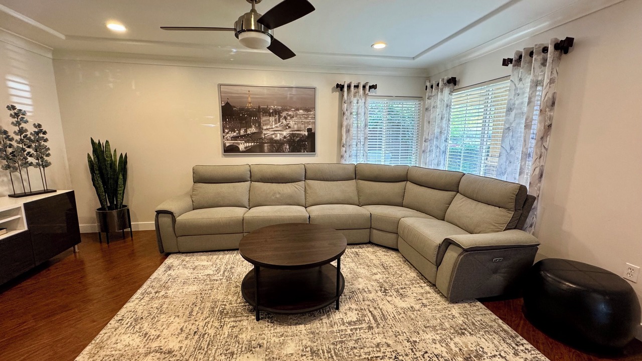 Photo of Livingroom in West Sacramento