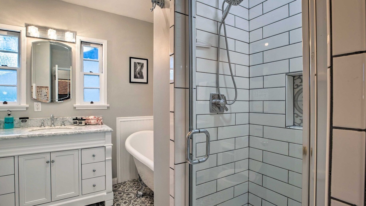 Photo of Bathroom in Bishop