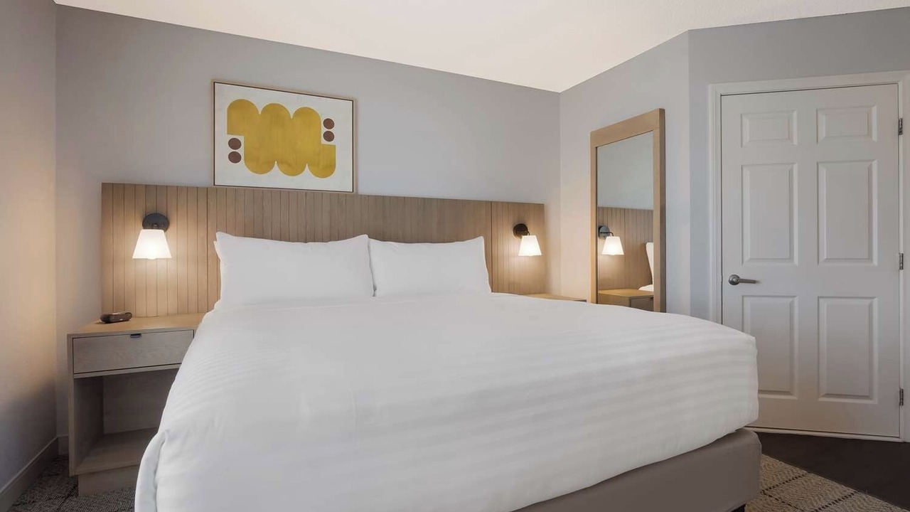Photo of Bedroom in Irvine Industrial Complex-East
