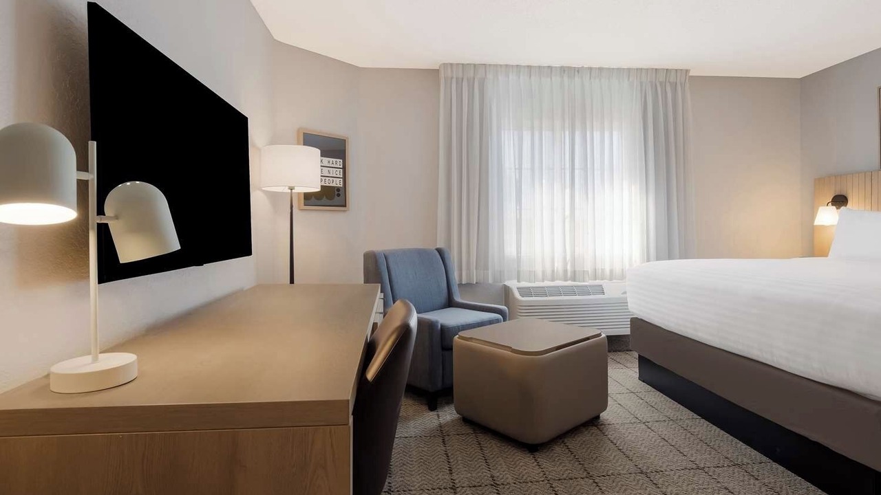 Photo of Bedroom in Irvine Industrial Complex-East