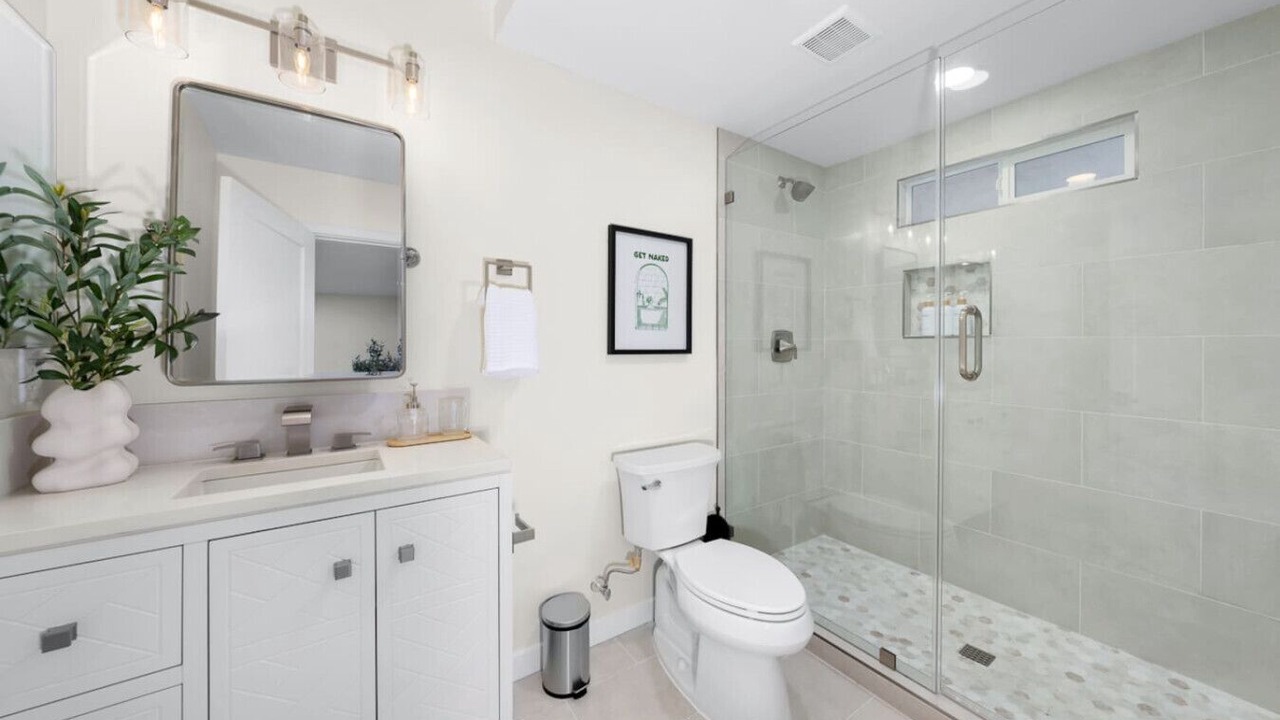Photo of Bathroom in Mission Hills