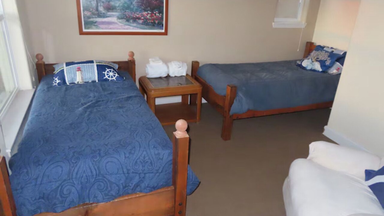 Photo of Bedroom in Oak Shores