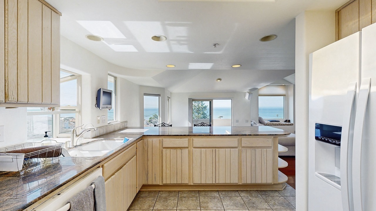 Photo of Kitchen in Cayucos
