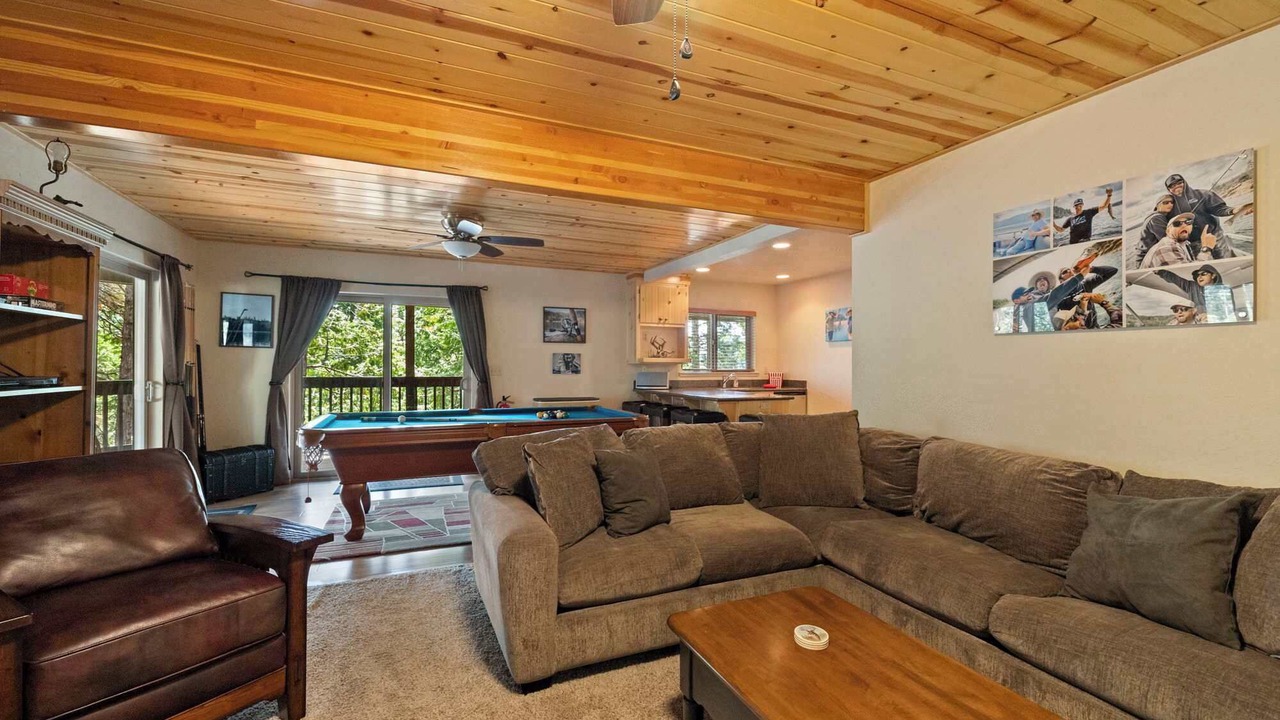 Photo of Livingroom in Cold Springs