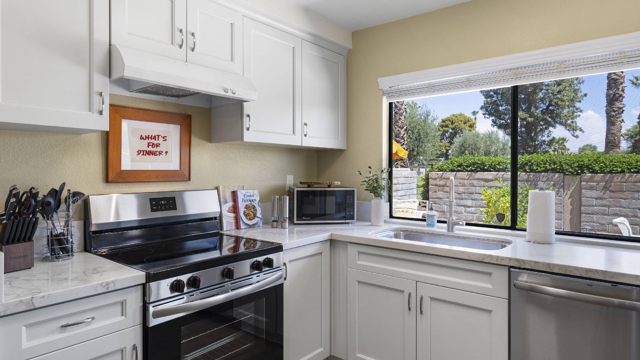 Photo of Kitchen in Sunrise Vista Chino