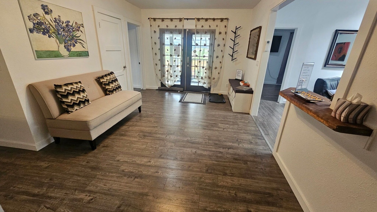 Photo of Livingroom in Phillipsville