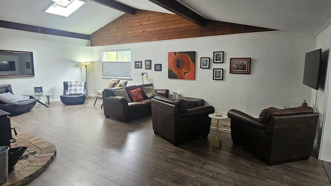 Photo of Livingroom in Phillipsville