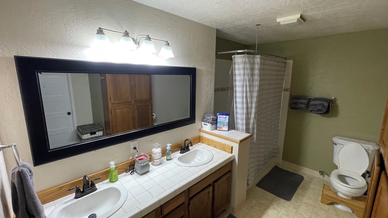 Photo of Bathroom in Scotia