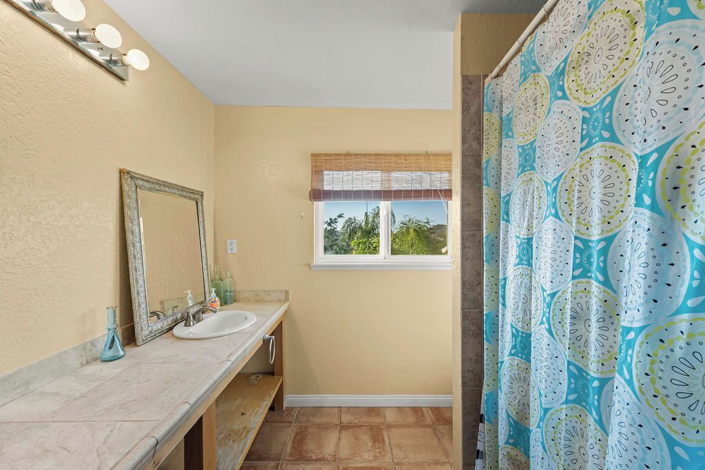Photo of Bathroom in Canyon Lake