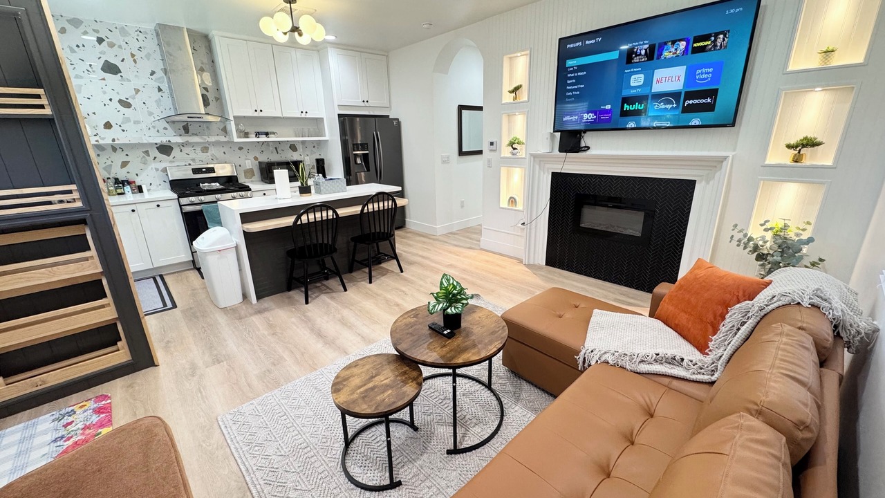 Photo of Livingroom in Southwest Anaheim