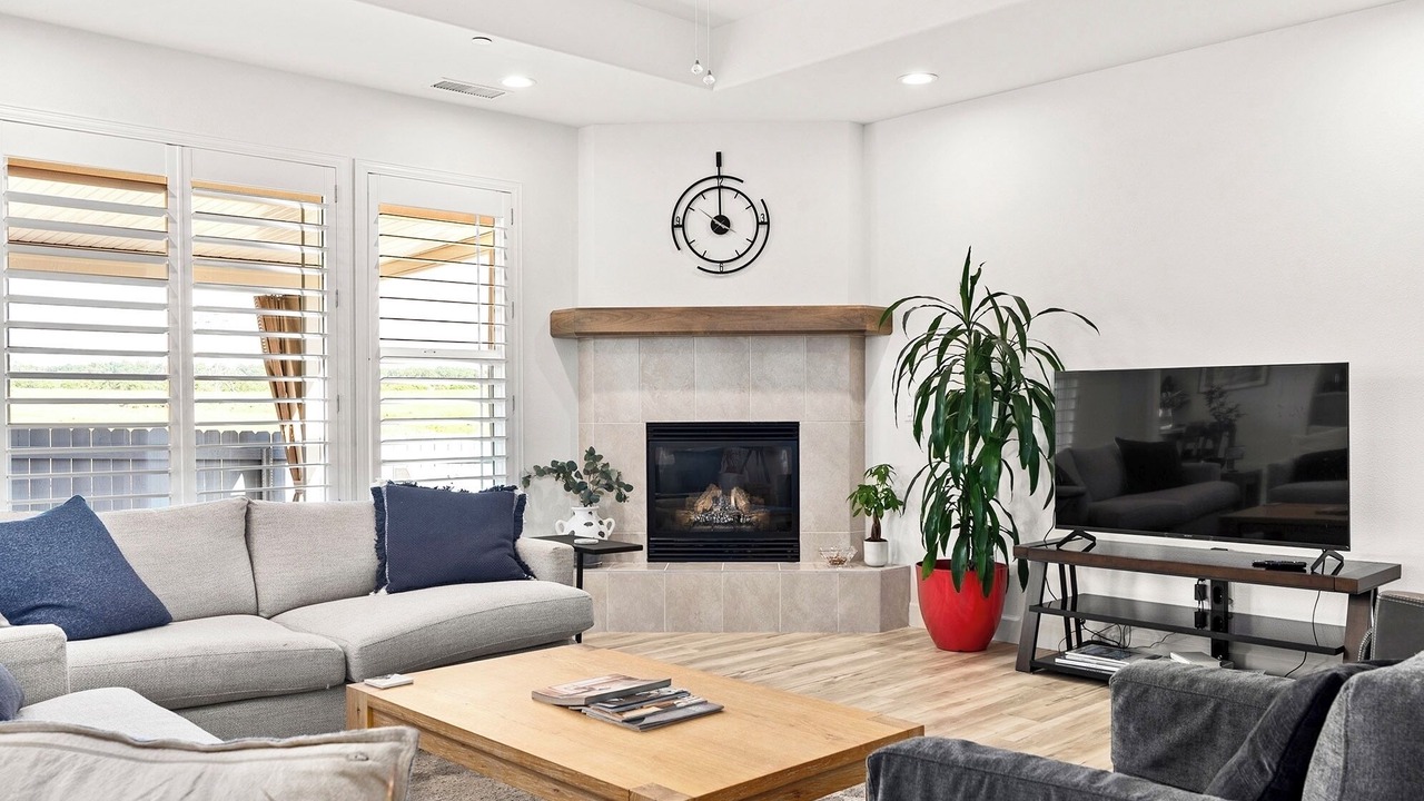 Photo of Livingroom in Chico