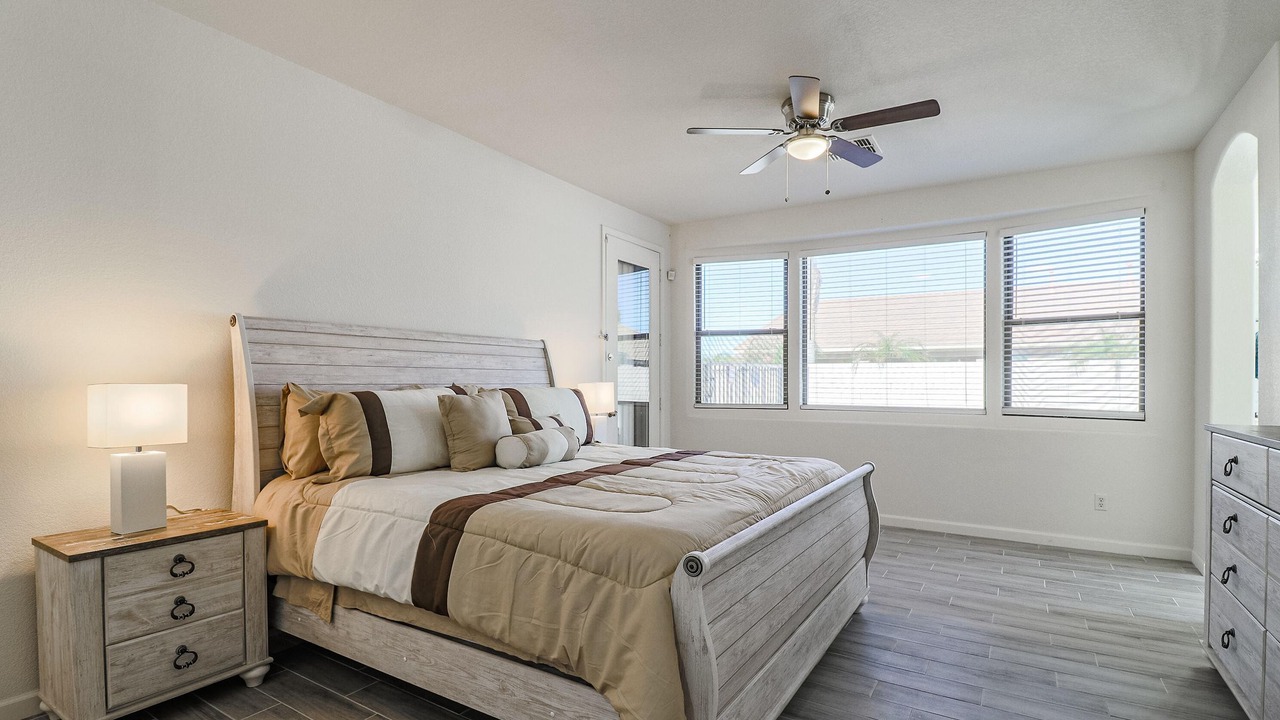 Photo of Bedroom in Rovey Farm Estates