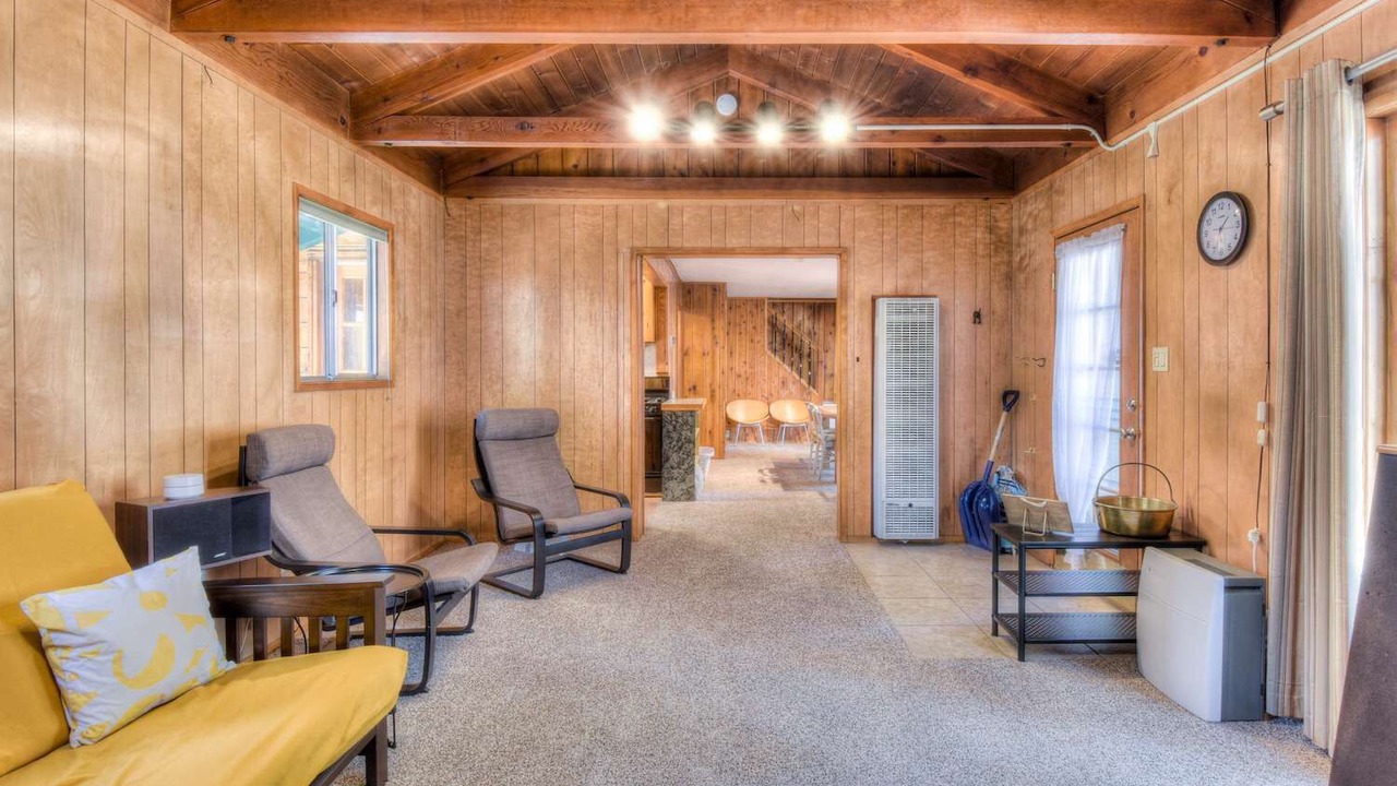 Photo of Bedroom in Tahoe Island