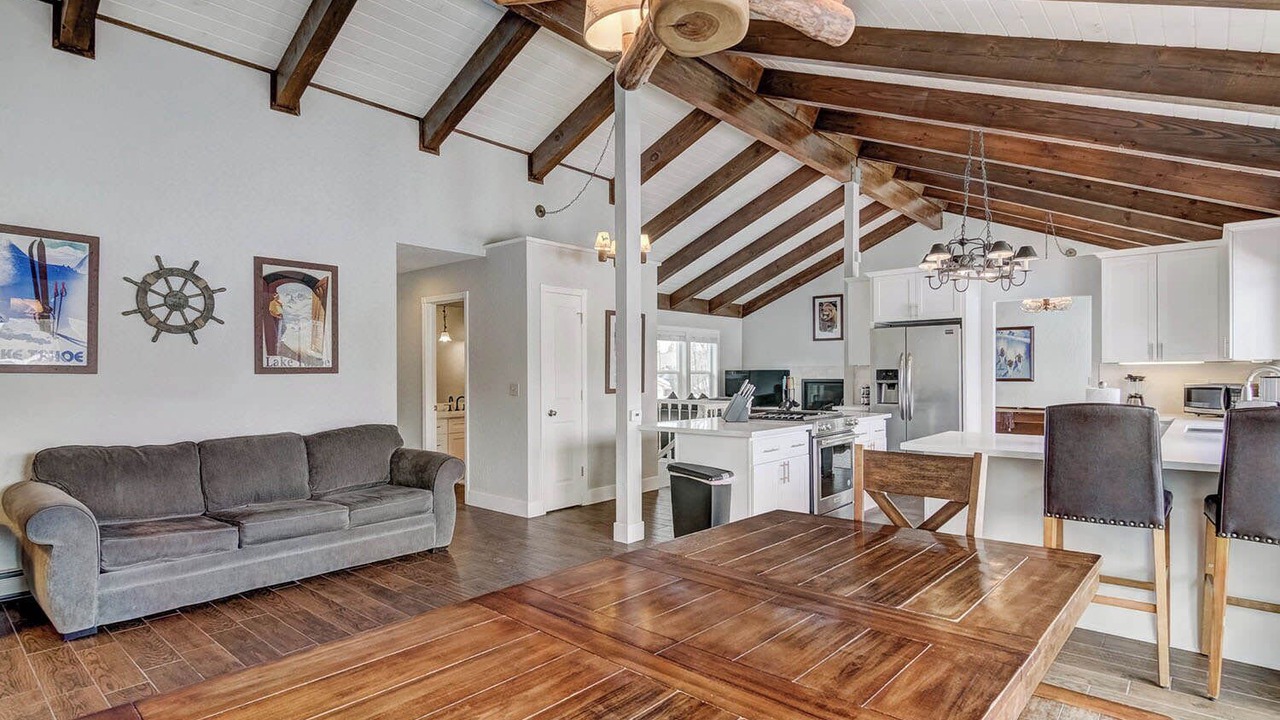 Photo of Bedroom in Tahoe Keys