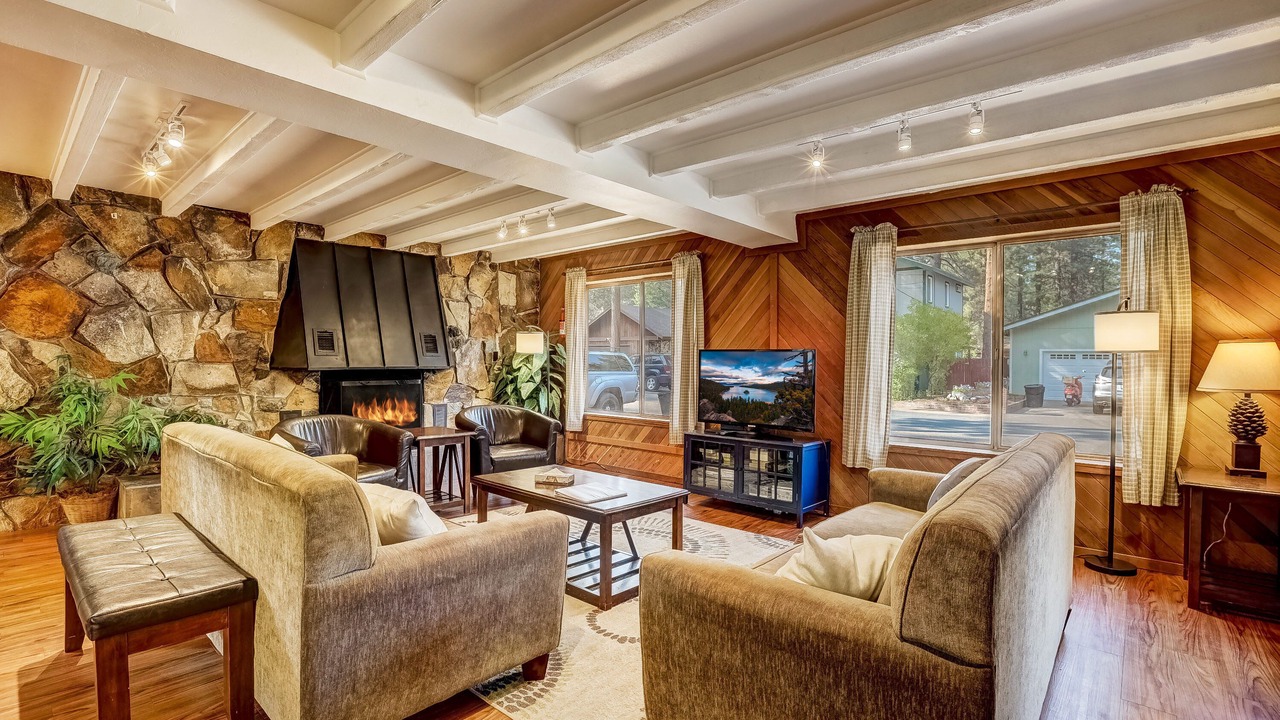 Photo of Livingroom in Al Tahoe