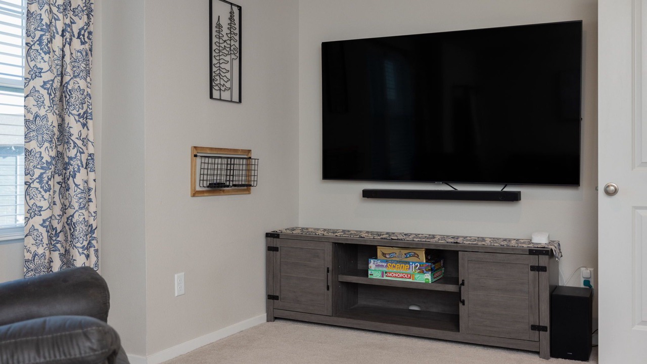 Photo of Livingroom in Old Farm District