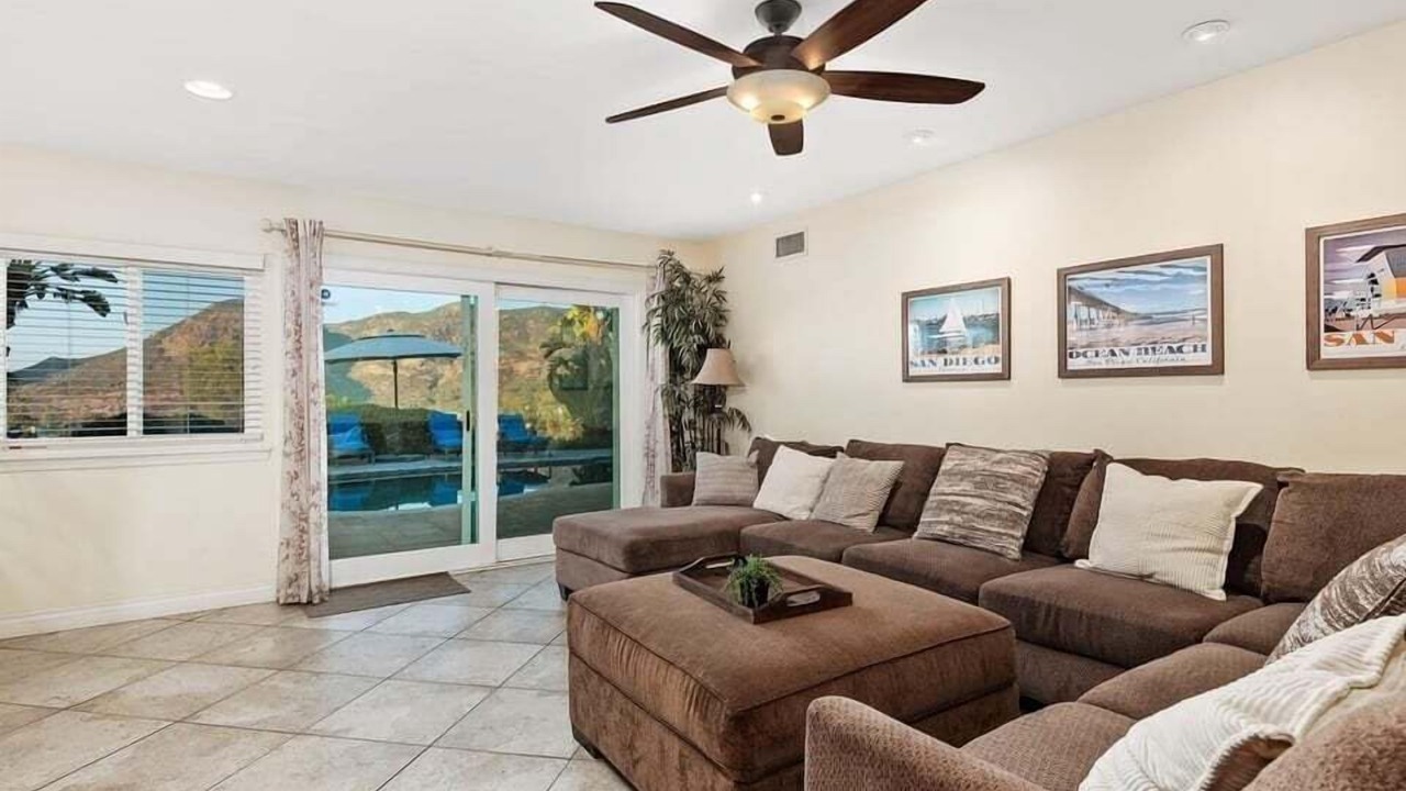 Photo of Livingroom in San Carlos