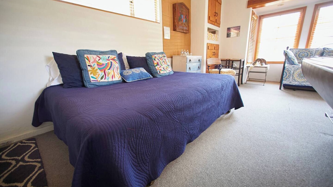 Photo of Bedroom in Vista