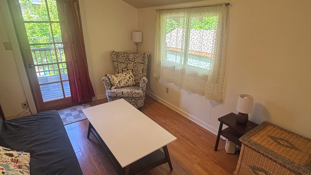 Photo of Livingroom in Guerneville