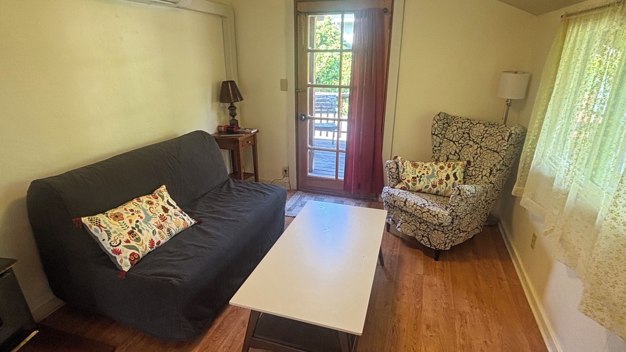 Photo of Livingroom in Guerneville