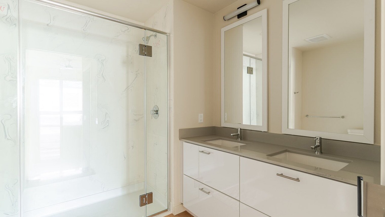 Photo of Bathroom in Piedmont Avenue