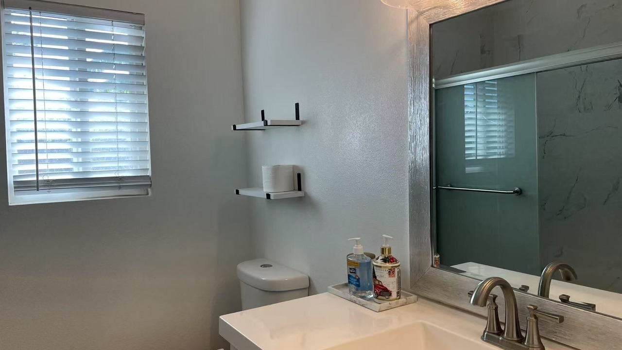 Photo of Bathroom in Baldwin Park
